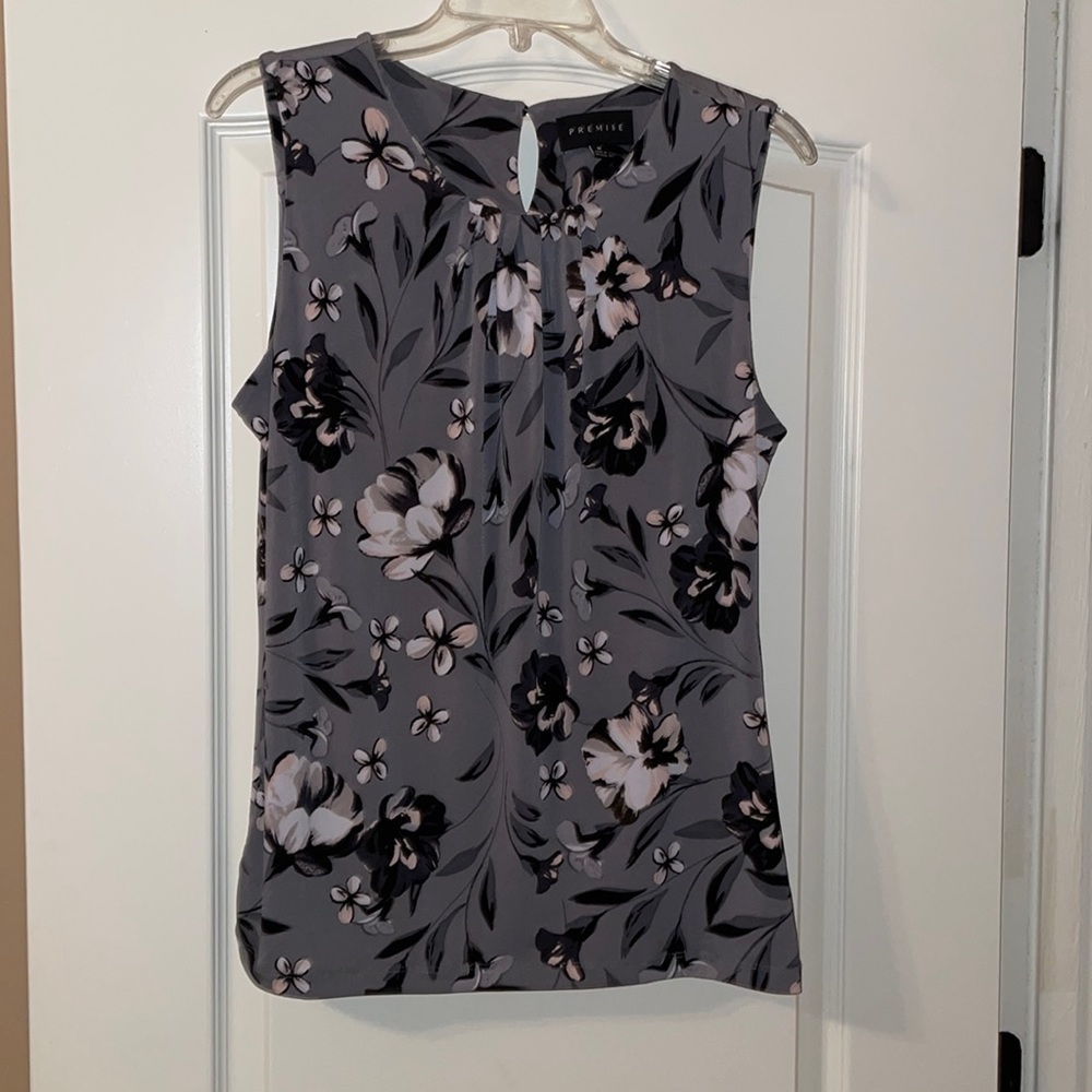 Floral top